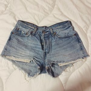 LEVI 501 denim wedgie shorts